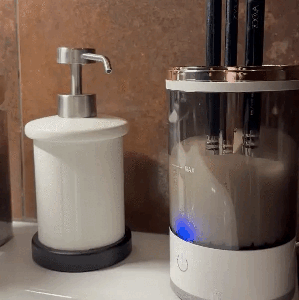 ezgif.com-webp-to-gif-converted-8-300x300