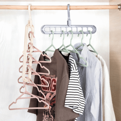 Space-saving clothes hanger