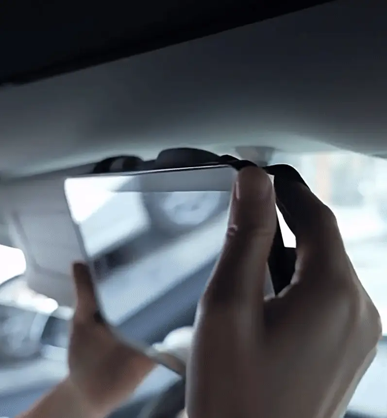 Carvanitymirror-ezgif.com-crop_1